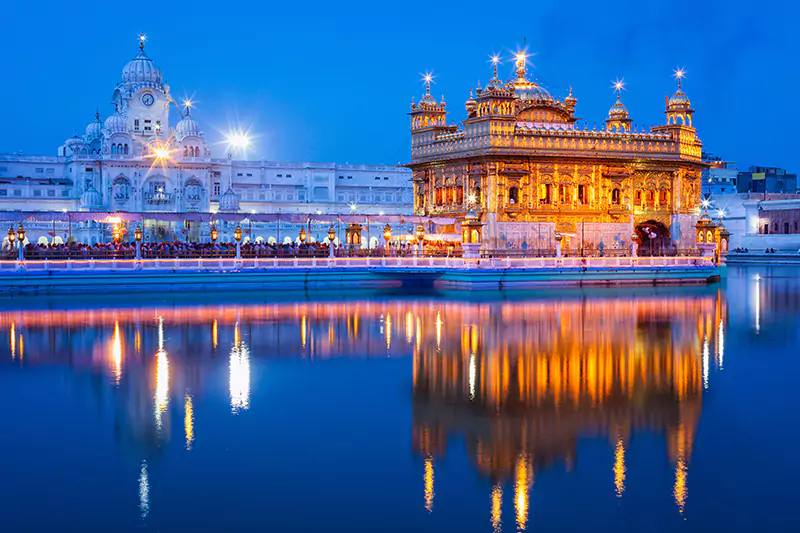 golden temple Amritsar image by best-travel-agency-in-jaipur Rstravels